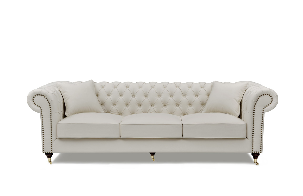 Chesterfield 3,5 Sits Benvit – Tygsoffa