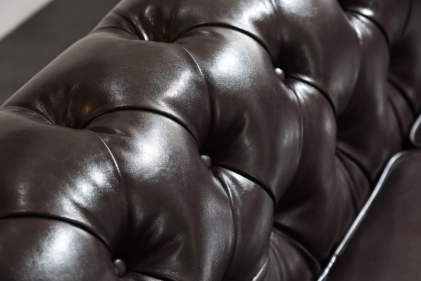 Chesterfield Brun - Skinnsoffa (2) (840x560)