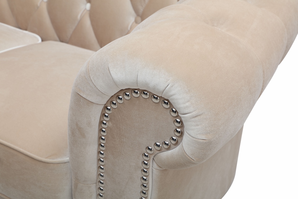 chesterfield-new-england-beige-sammet-tygsoffa