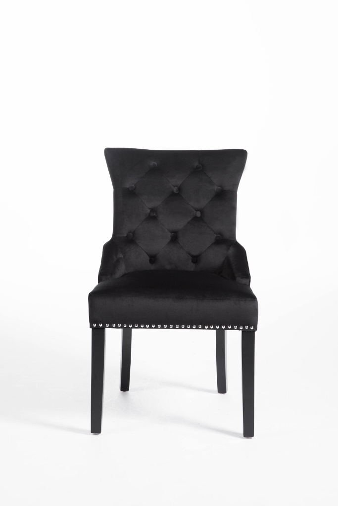 julia-svart-sammet-stol