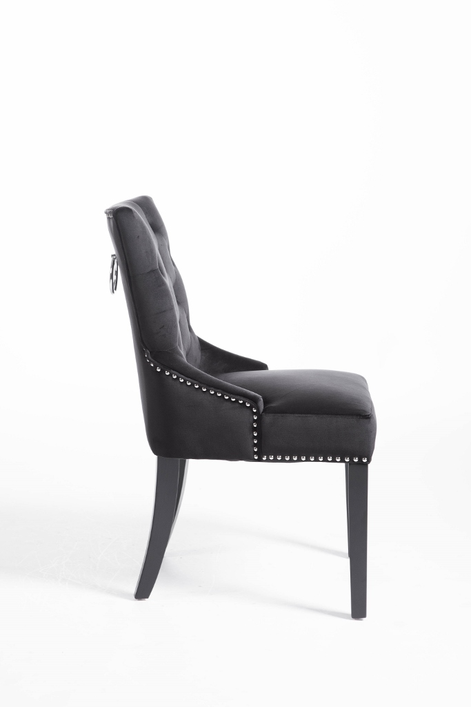 julia-svart-sammet-stol