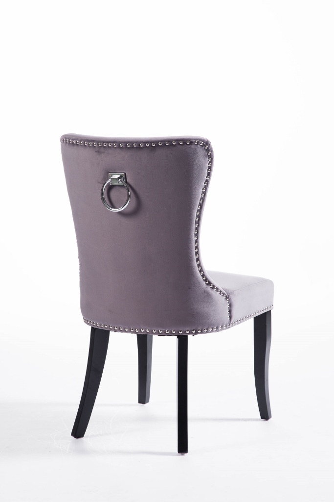 lilly-grasvart-sammet-stol