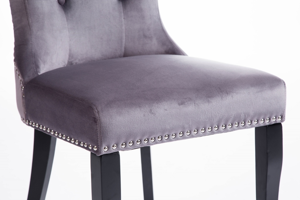 lilly-grasvart-sammet-stol-7-1024x683