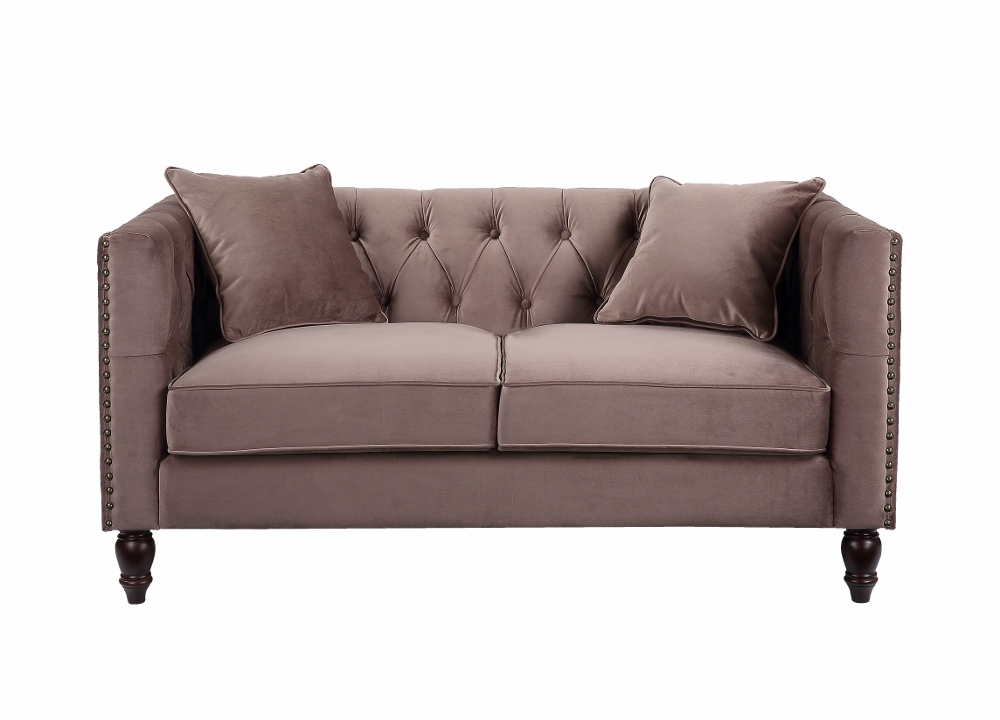 samantha-2-sits-brun-sammet